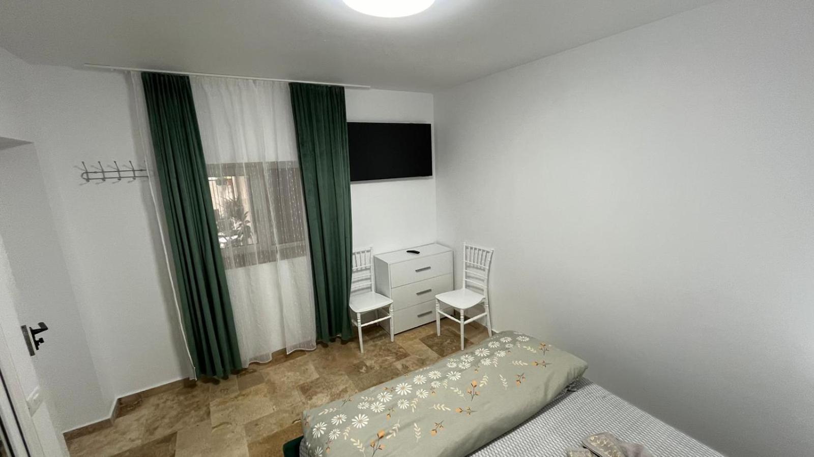 Vila Theo Apartment Mangalia Bagian luar foto